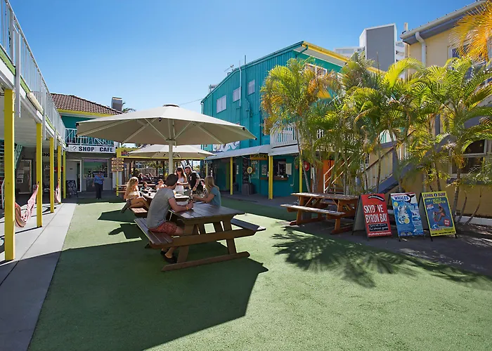 Backpackers In Paradise 18-35 Hostel Gold Coast